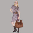Borsa grande Liu Jo hobo con borchie in morso marrone chiaro con dettaglio dorato