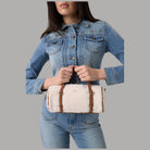 Mini borsa a tracolla Guess Taylor effetto teddy