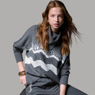 Liu Jo maglione jacquard con paillettes grigio con logo e fantasia a righe