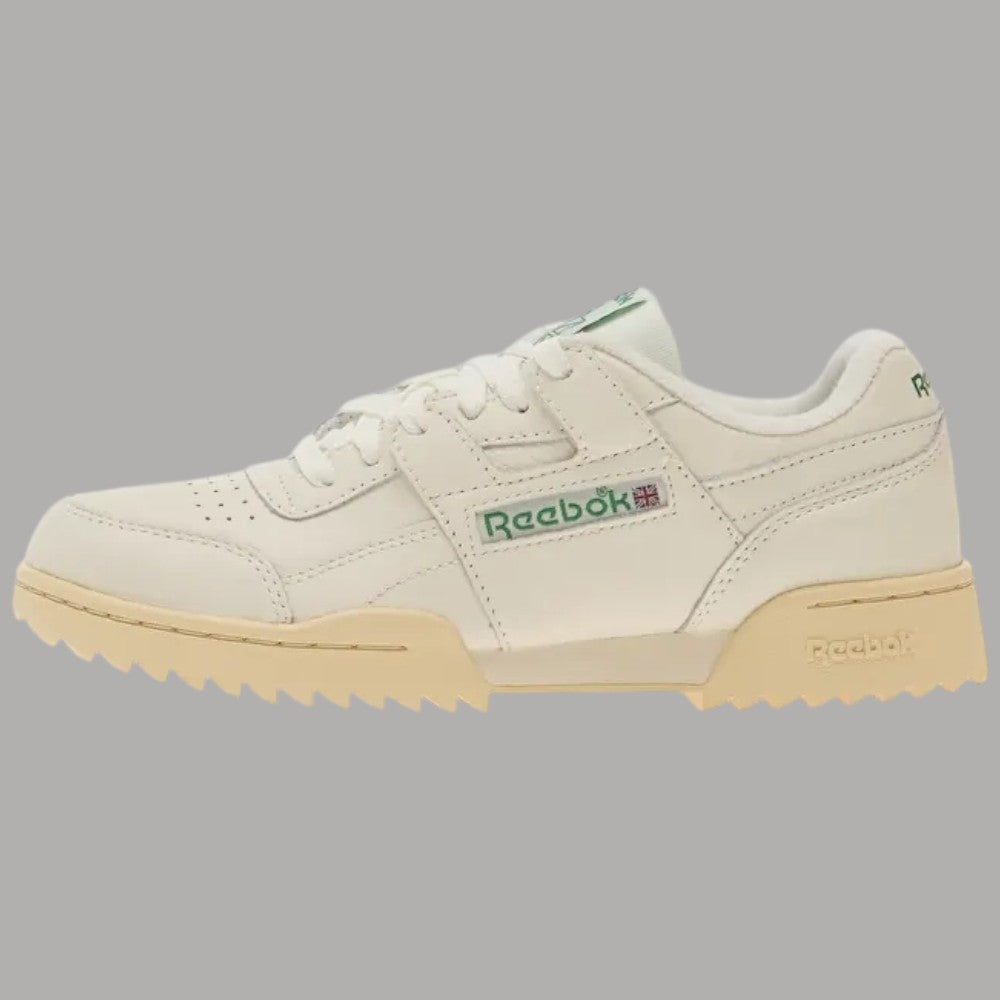 Sneakers Reebok gesso in pelle, suola dentellata e logo laterale