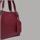 Borsa tote Guess Lorella beige con stampa 4G e accessorio