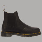 Stivaletti Chelsea Dr Martens 2976 in pelle Ambassador neri con dettaglio giallo sulla suola