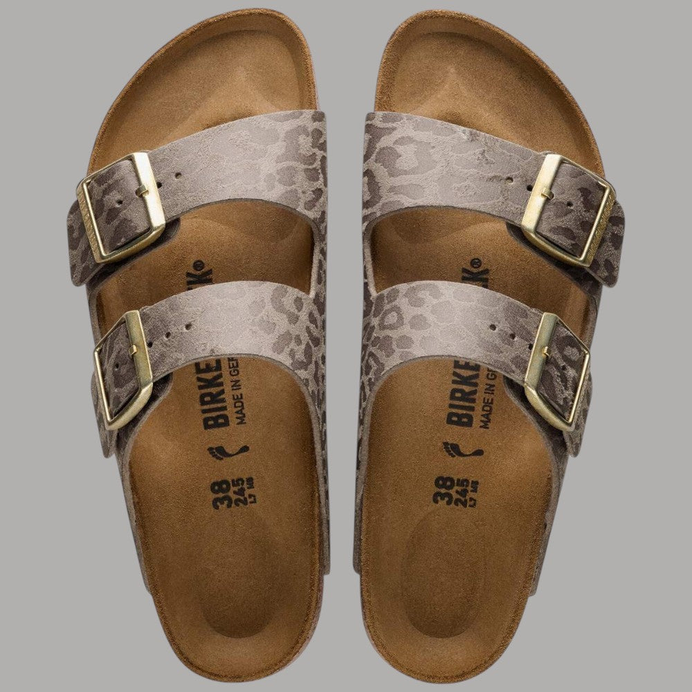 Sandali Birkenstock Arizona grigi leopardati: interno in sughero e fibbie oro