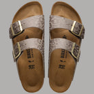 Sandali Birkenstock Arizona grigi leopardati: interno in sughero e fibbie oro