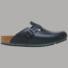 Birkenstock sandali chiusi in pelle neri con fibbia regolabile, suola verde
