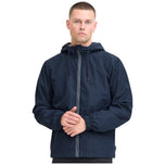 Giubbino blu con cappuccio, zip frontale e coulisse al collo.
