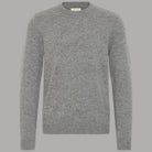 Maglione grigio melange con scollo rotondo e maniche lunghe.