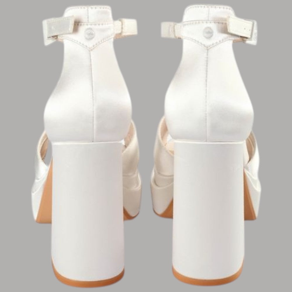 Buffalo sandalo bianco con tacco largo Bonny Cross 1291411 - Prodotti di Classe