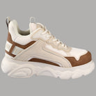 Sneaker Buffalo vegan con plateau: tomaia beige, pannelli marroni, suola spessa bianca