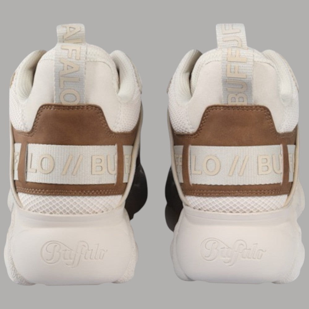 Sneakers vegan con plateau beige e inserti marroni, tallone con logo.