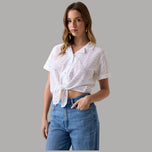Camicia cotone bianca con pizzo Sangallo, scollo a V e fiocco in vita