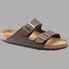 Ciabatte Birkenstock Arizona marrone a due cinturini con fibbie e suola rialzata