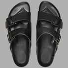 Ciabatte Birkenstock Arizona nere con due fibbie sui cinturini frontali, punta aperta