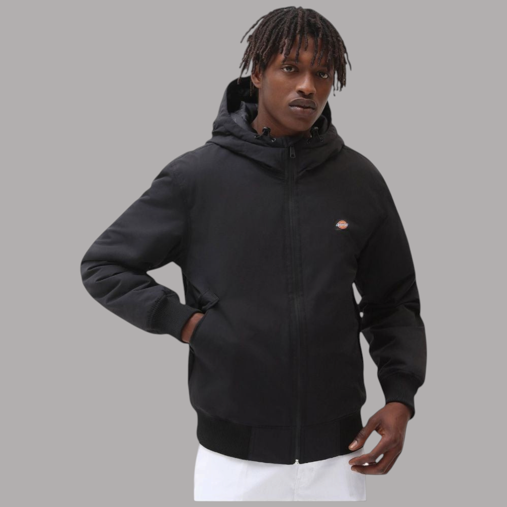 Giacca Dickies nera con cappuccio, chiusura zip e polsini elasticizzati, cuciture saldate