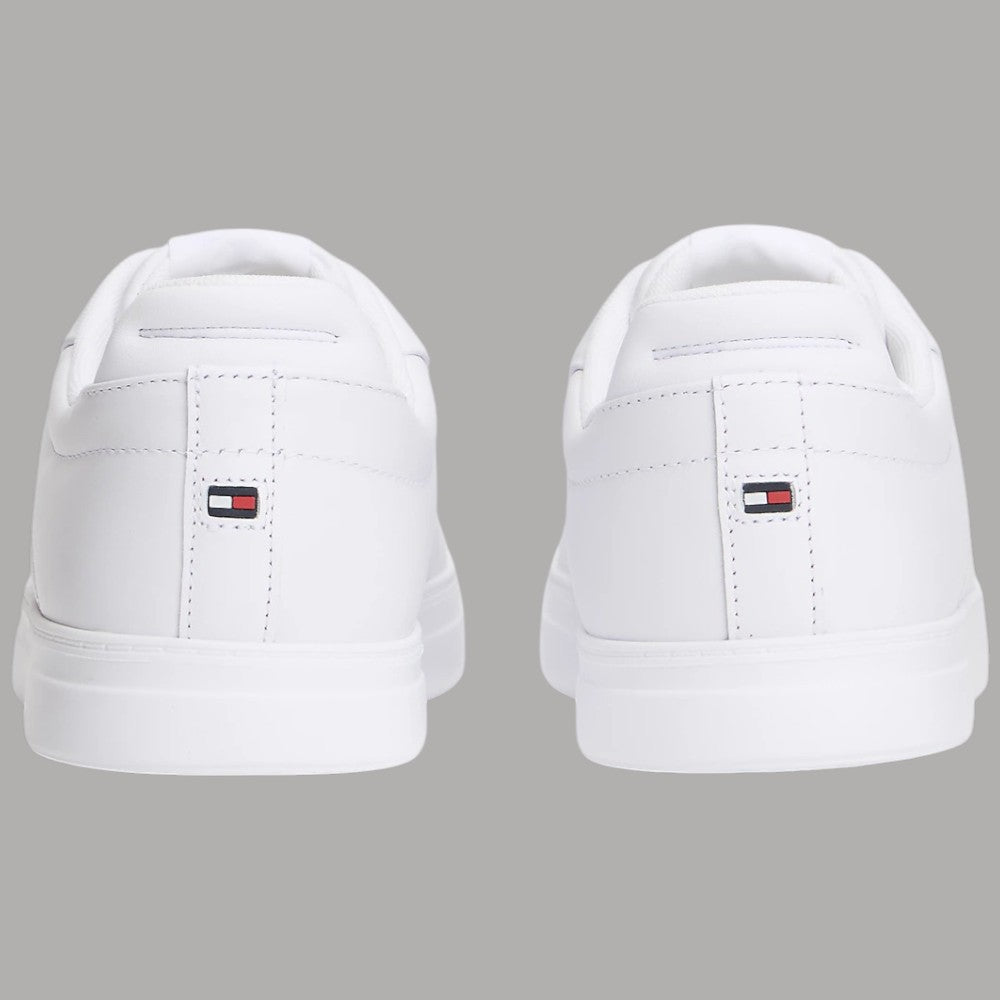 Eleganza e Comfort: Scarpe Tommy Hilfiger Bianche in Pelle - Prodotti di Classe