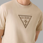Guess t-shirt regular logo triangolare M6RI23K8FQ4 - Prodotti di Classe