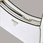 Guess borsa a spalla Arnela, finitura lucida, simil pelle elegante - Prodotti di Classe