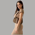 Guess borsa a spalla Noelle con logo e charm dorati - Prodotti di Classe