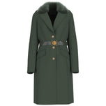Cappotto lungo verde con cintura in vita e bottoni frontali, collo a revers