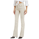Pantaloni crema a zampa con tasche frontali e patta con bottone
