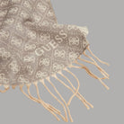 Guess sciarpa grigia 60x180 con logo 4G AW5423 POL03 GRY - Prodotti di Classe