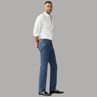 Jeans Levi's 501 da uomo in denim blu stonewash, vista laterale, 5 tasche