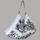 Liu Jo borsa foulard hobo media in raso con charm regolabile - Prodotti di Classe