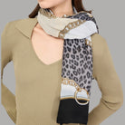 Liu Jo foulard animalier nero 120X12 2F5074T0300-22222 - Prodotti di Classe