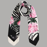 Foulard nero con stampa zebrata e fiori rosa, 120x120.