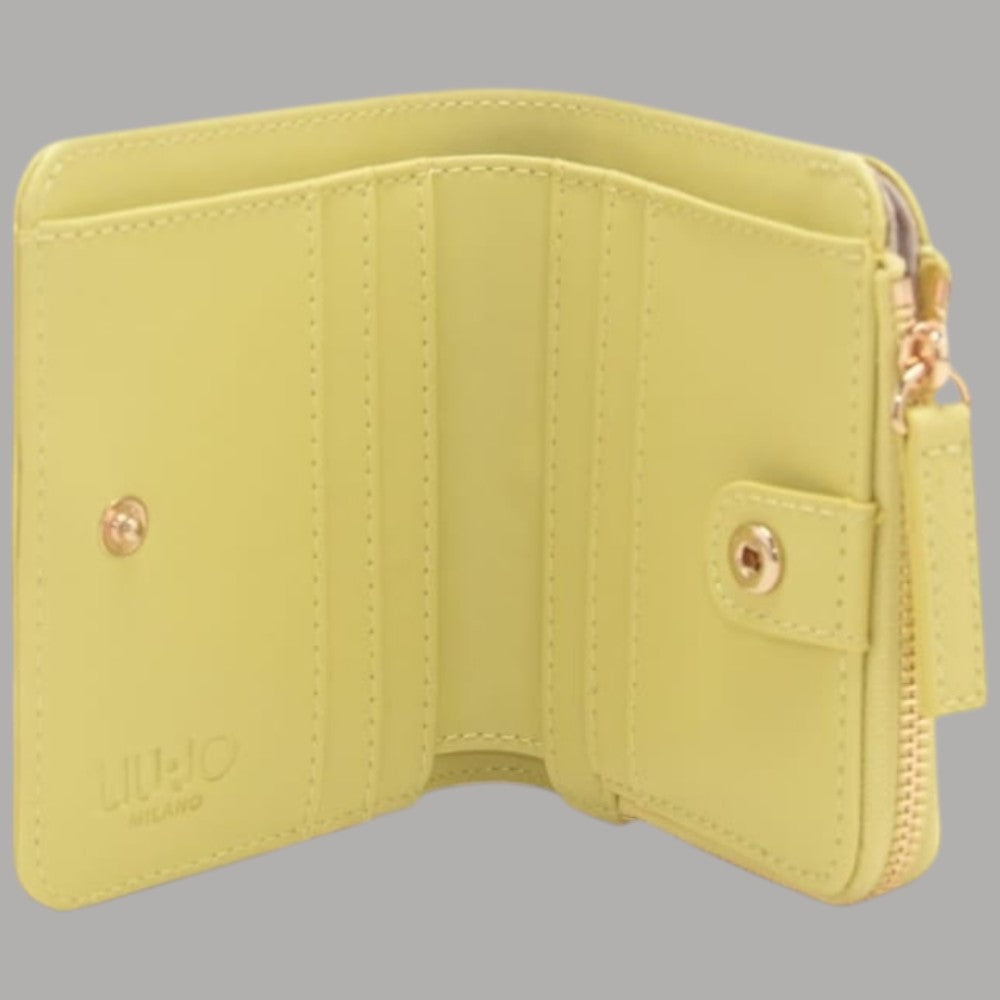 Portafoglio piccolo donna giallo avocado in saffiano con tasche e logo in rilievo