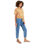 Camicia floreale arancione a maniche corte, colletto e bottoni frontali
