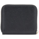 Portafoglio Guess piccolo in pelle saffiano nera con chiusura zip laterale.