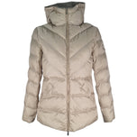 Piumino beige con cappuccio e chiusura frontale con zip
