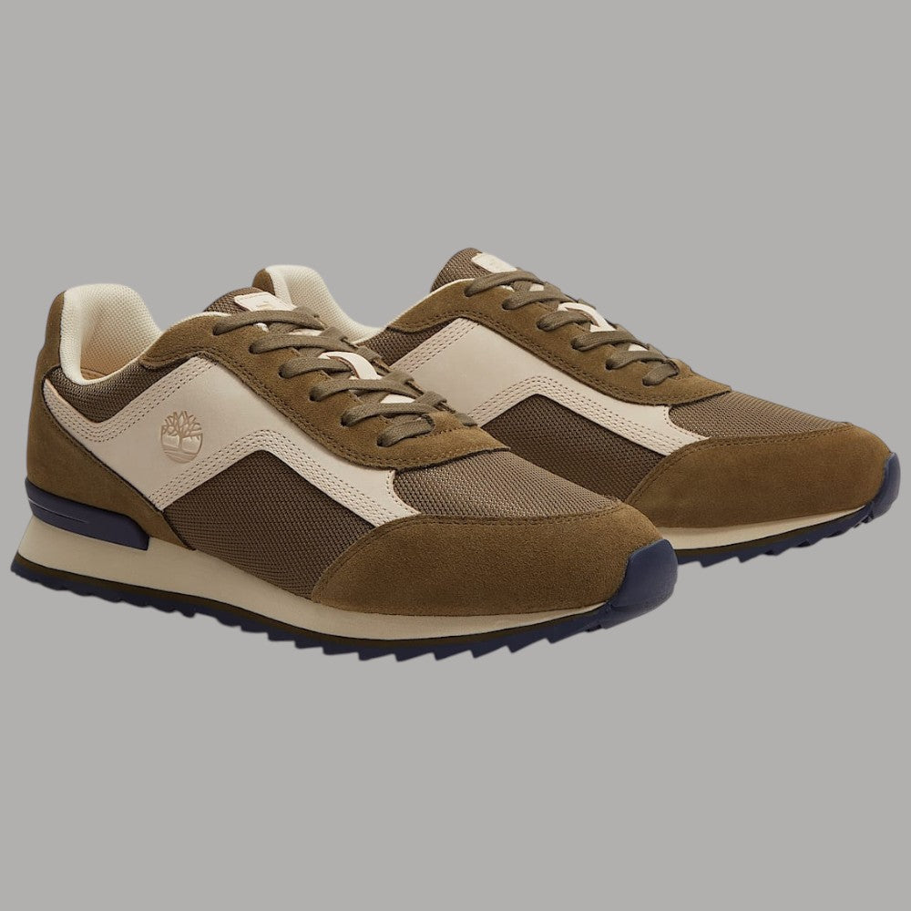 Coppia di sneakers marroni e beige con lacci marrone scuro