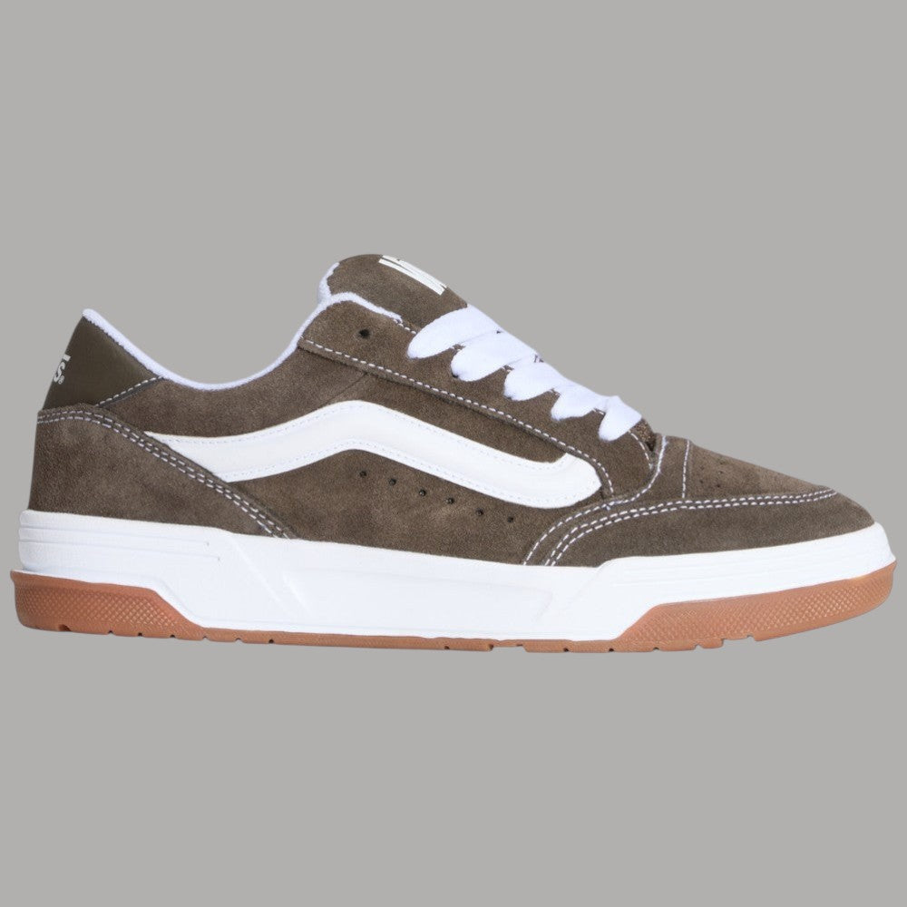 Sneaker Vans Hylane in camoscio marrone, lacci bianchi, pannelli bianchi e suola bianca