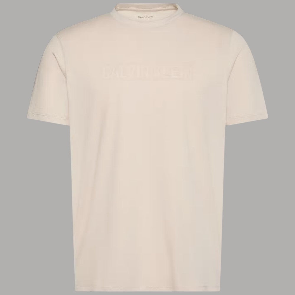 T-shirt beige in cotone con logo goffrato Calvin Klein vista frontale