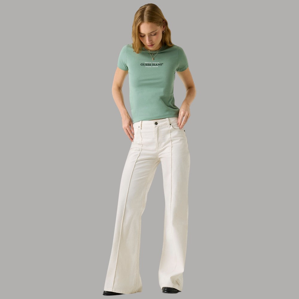 Eleganza Casual: T-shirt Guess GJ in Cotone Organico Slim Fit - Prodotti di Classe
