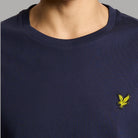 T-shirt Lyle & Scott Uomo Cotone con Logo Iconico Aquila - Prodotti di Classe