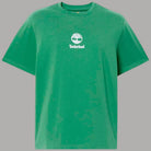 T-shirt verde in cotone con logo stampato sul petto, dettaglio frontale.
