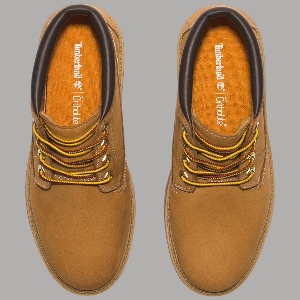Stivali Timberland gialli con stringhe gialle e interno color marrone