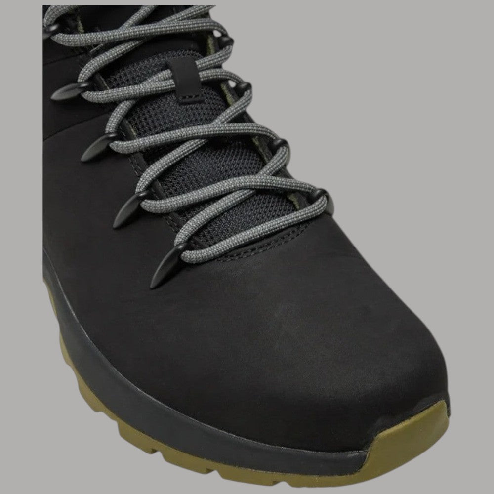 Stivaletto Mid nero con lacci grigi, occhielli e tomaia in materiale scamosciato