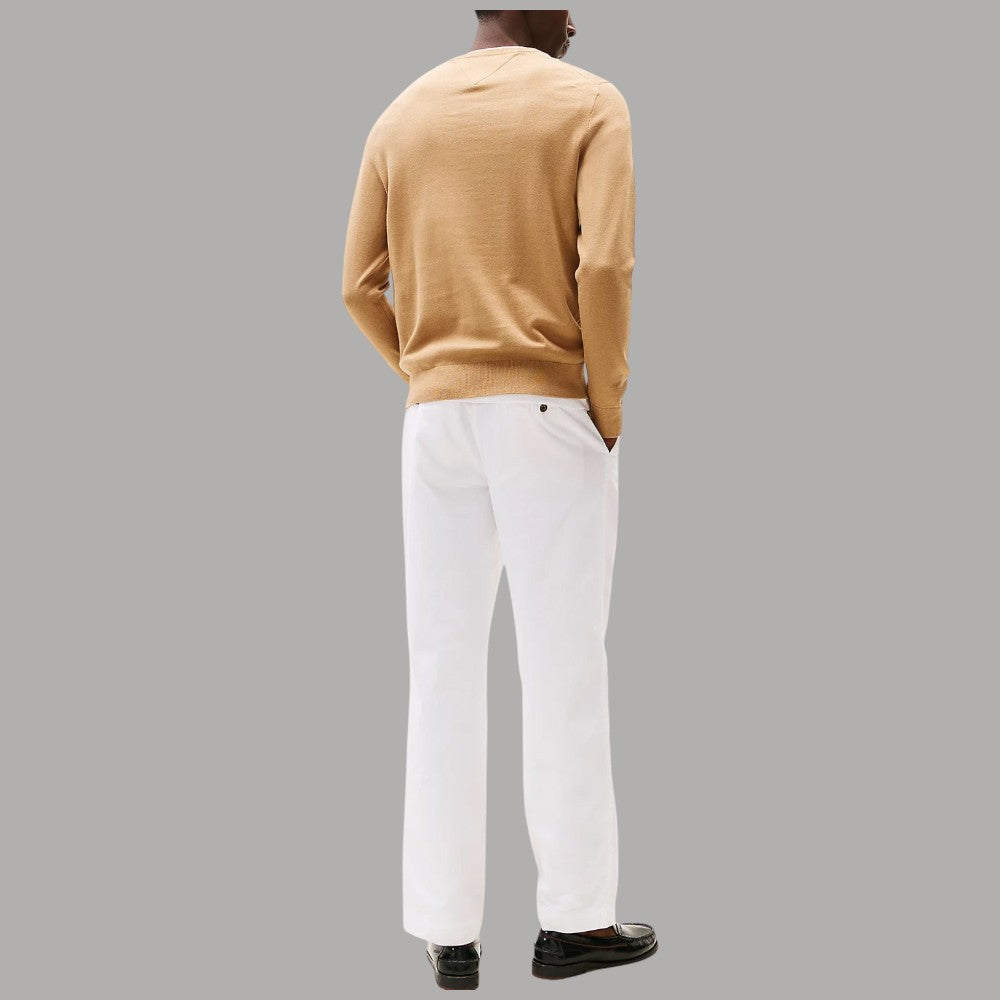 Maglione in cotone color sabbia, girocollo a costine, vista posteriore