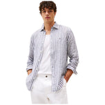 Camicia Tommy Hilfiger in lino a righe verticali blu e bianche, maniche lunghe