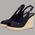 Sandali con zeppa alta blu scuro, cinturino slingback e suola in tessuto