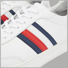 Sneakers Tommy Hilfiger bianche: dettaglio pannelli con righe blu e rosse
