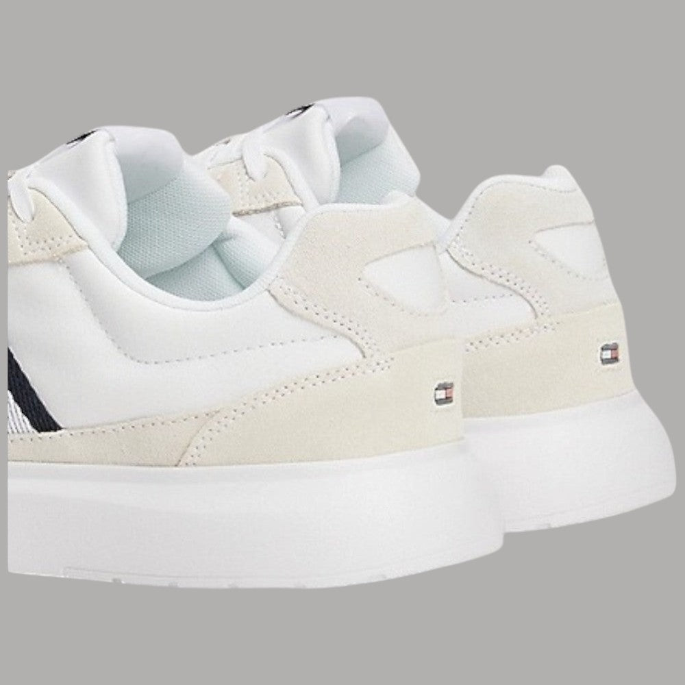 Sneaker Tommy Hilfiger bianche con fascia a righe rosso e blu