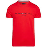 T-shirt rossa Tommy Hilfiger con logo ricamato frontale, girocollo a maniche corte