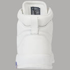 Scarpa da basket Tommy Jeans bianca, tallone con etichetta interna.