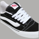 Vans scarpe Knu Skool nere bianche VN0009QC6BT - Prodotti di Classe
