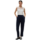 Pantaloni felpa Vero Moda Ronja blu scuro indossati, vita elasticizzata e tasche